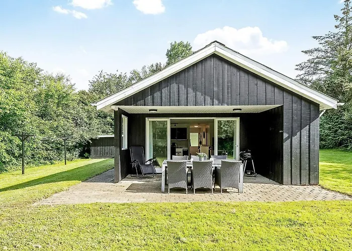 Three-bedroom In Toftlund 32 Vestergård