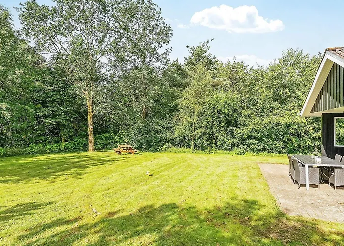 Three-bedroom In Toftlund 32 * Vestergård